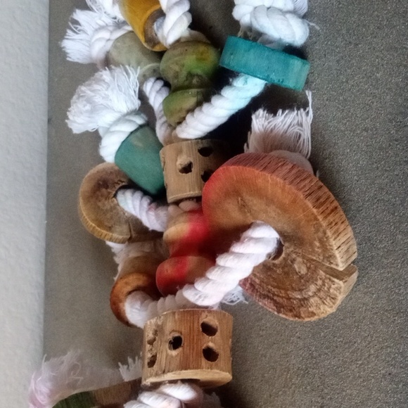 New! HAND CRAFTED Large Hookbill Parrot African Gray Cockatoo Macaw Hanging Toy - Picture 4 of 7